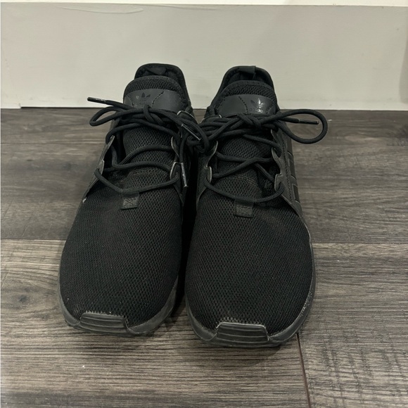 Adidas Women Sneakers - Picture 1 of 6